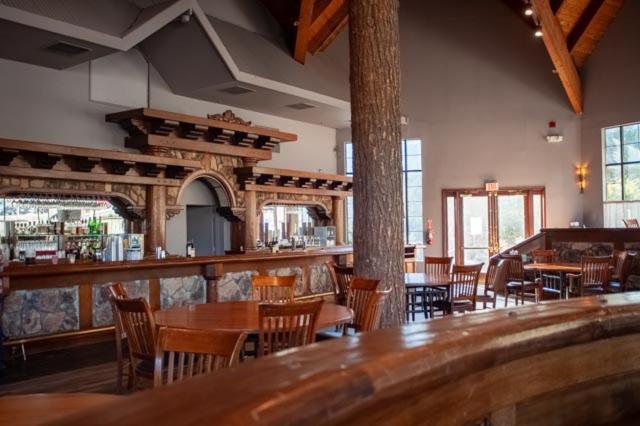 Отель The Retreat On Charleston Peak Mount Charleston Экстерьер фото